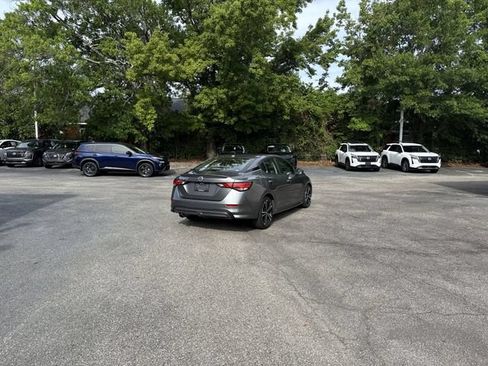 Used 2023 Nissan Sentra SR w/ Trunk Package FWD image 5