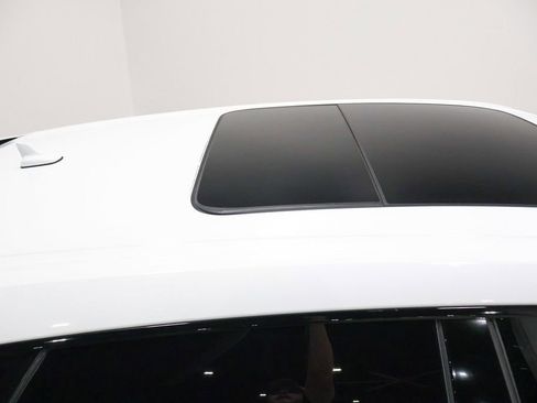 Used 2020 Lamborghini Urus image 76