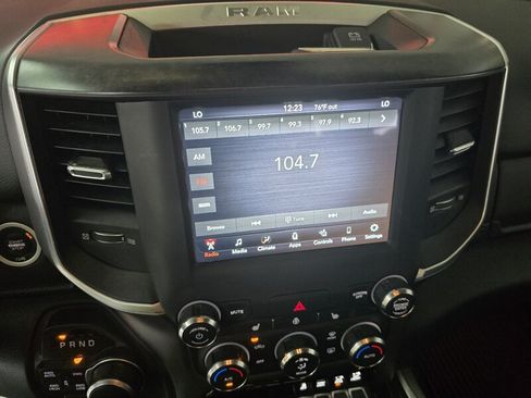 Used 2020 RAM 1500 Big Horn AWD/4WD image 26
