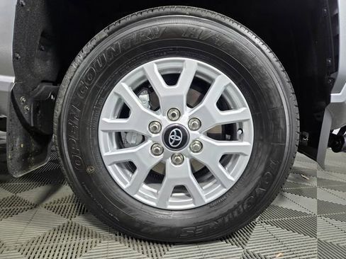 Used 2025 Toyota Tacoma SR image 11