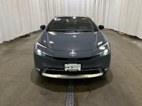 Certified 2024 Toyota Prius Prime Premium FWD image 9