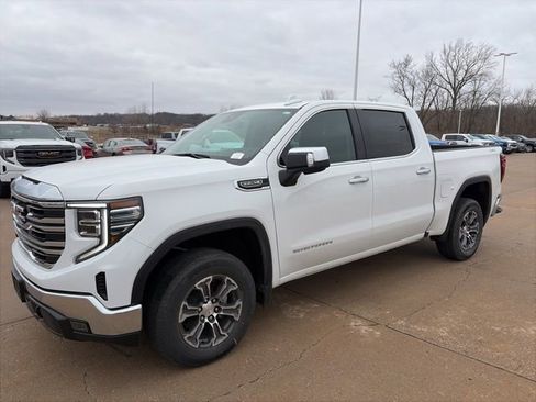New 2026 GMC Sierra 1500 SLT w/ SLT Convenience Package image 8