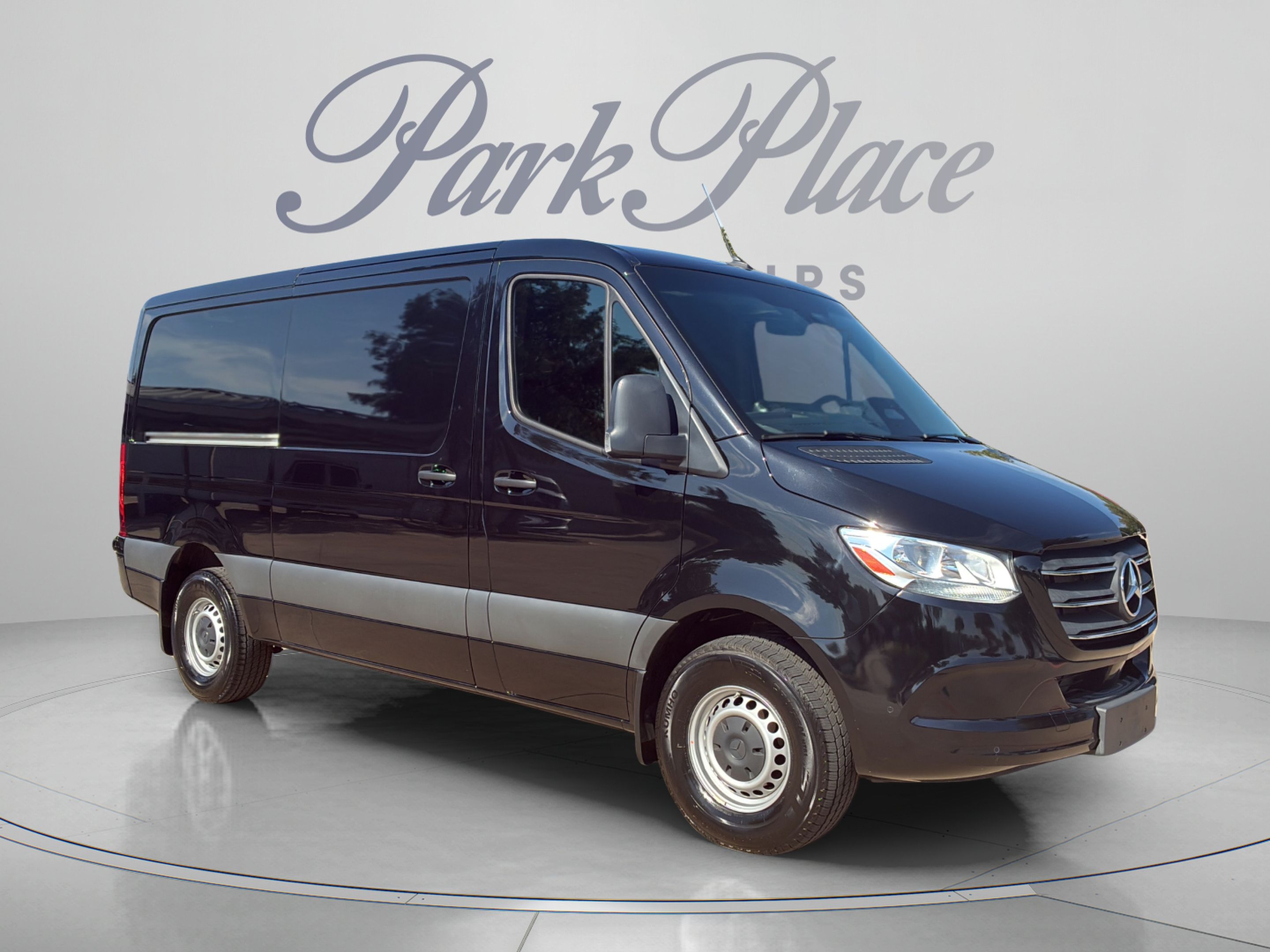 Used 2025 Mercedes-Benz Sprinter 2500 image 7