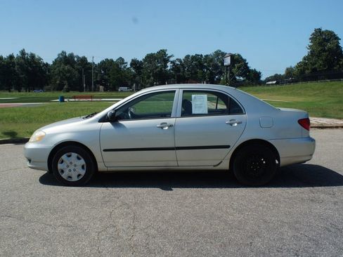 Used 2003 Toyota Corolla Sedan FWD image 8