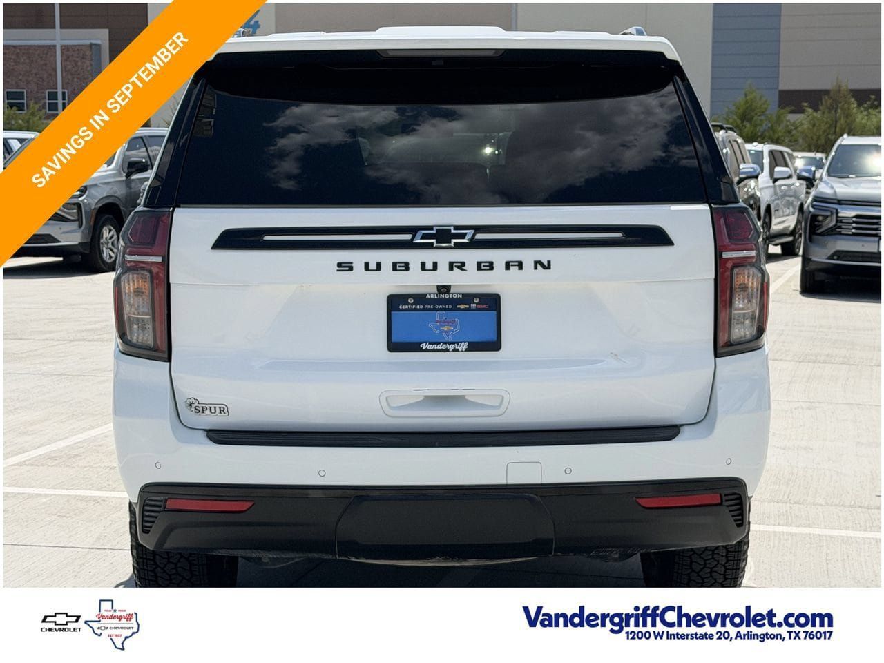 Certified 2024 Chevrolet Suburban Z71 w/ Luxury Package AWD/4WD image 5