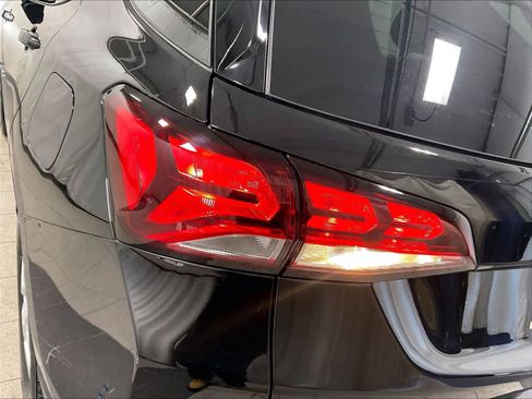 Used 2023 Chevrolet Equinox LT image 33