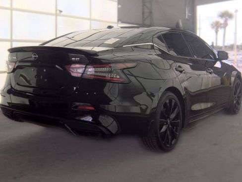 Used 2023 Nissan Maxima SR w/ Sport Mat Group FWD image 4