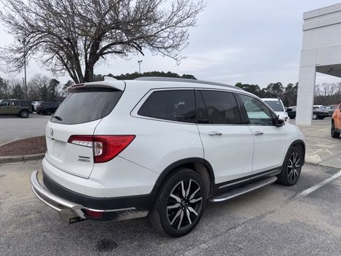Used 2021 Honda Pilot Touring image 10