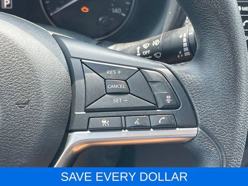 Used 2021 Nissan Kicks SV FWD image 18
