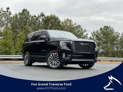 Used 2023 GMC Yukon XL Denali AWD/4WD image 1