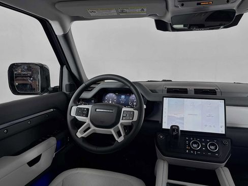 New 2026 Land Rover Defender 110 X-Dynamic SE AWD/4WD image 24