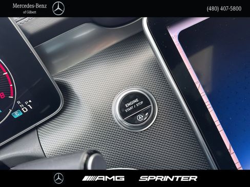 Used 2024 Mercedes-Benz C 300 4MATIC Sedan image 32