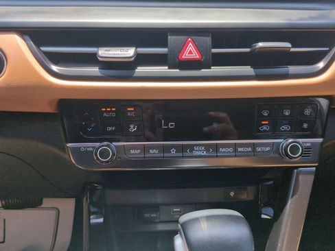 Used 2024 Kia Seltos SX w/ SX Sunroof Package AWD/4WD image 25