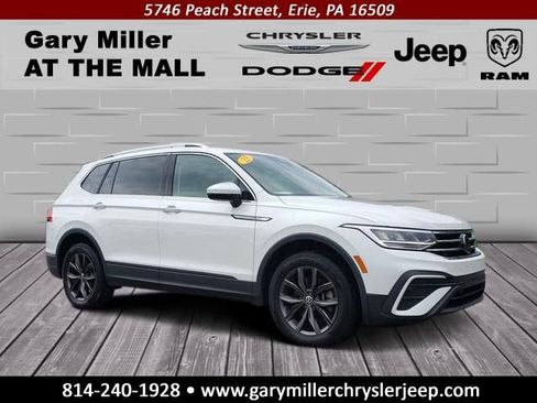 Used 2023 Volkswagen Tiguan SE w/ Panoramic Sunroof Package AWD/4WD image 1