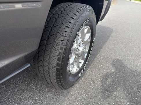 Used 2024 RAM 2500 Laramie w/ Safety Group AWD/4WD image 15