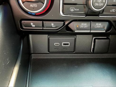 Used 2023 Chevrolet Tahoe Z71 AWD/4WD image 18
