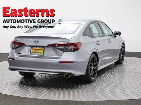 Used 2025 Honda Civic Sport image 5