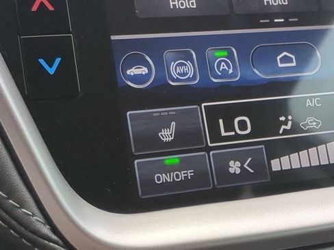 Used 2025 Subaru Outback Premium AWD/4WD image 26