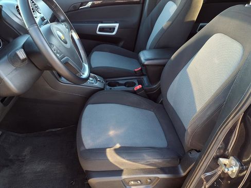 Used 2015 Chevrolet Captiva Sport LS image 13