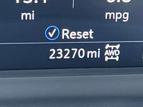 Certified 2025 Cadillac XT6 Premium Luxury image 27