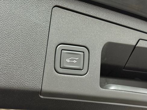 Certified 2023 Cadillac XT4 Sport image 36