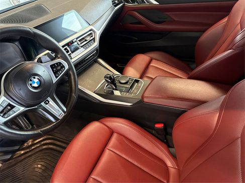 Used 2023 BMW M440i Convertible w/ Premium Package image 9