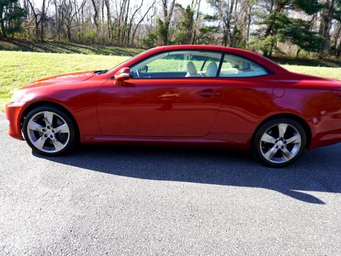 Used 2010 Lexus IS 350C image 11