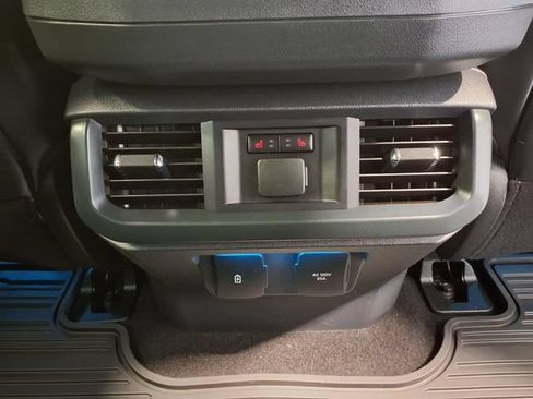 Used 2024 Ford F150 Raptor AWD/4WD image 29