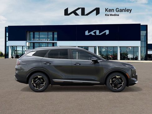 New 2026 Kia Sportage EX image 7