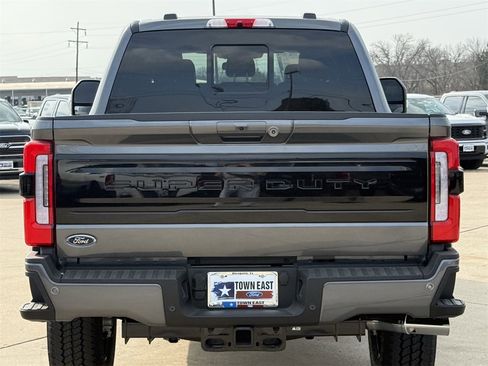 New 2026 Ford F350 Platinum w/ FX4 Off-Road Package image 28