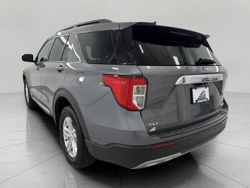 Used 2024 Ford Explorer XLT w/ Equipment Group 202A AWD/4WD image 20