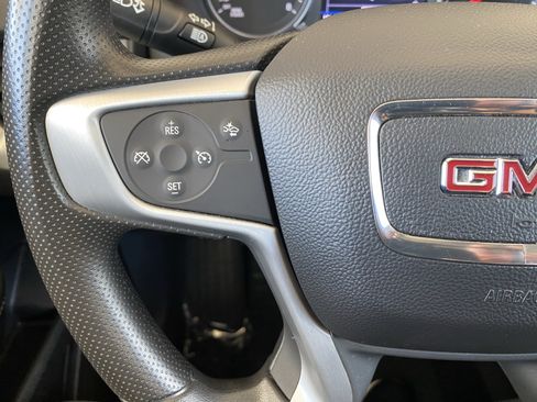 Used 2024 GMC Terrain SLE w/ Driver Convenience Package AWD/4WD image 6