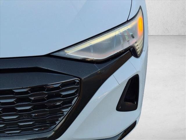 Used 2024 Audi Q8 e-tron Premium AWD/4WD image 9