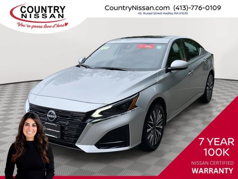 Certified 2024 Nissan Altima 2.5 SV w/ SV Premium Package AWD/4WD image 1