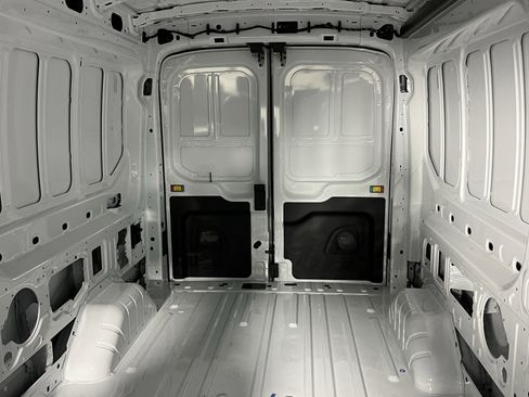 New 2026 Ford Transit 250 148 Medium Roof Extended AWD image 11
