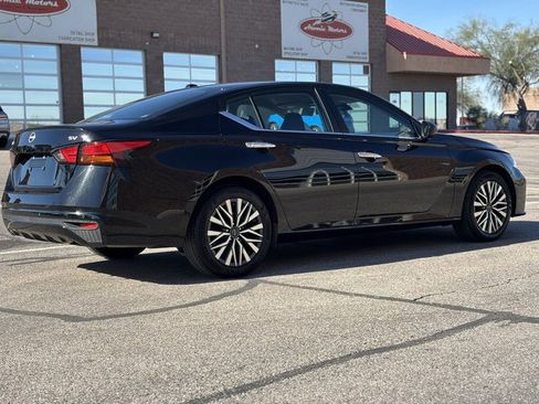Used 2024 Nissan Altima 2.5 SV image 7