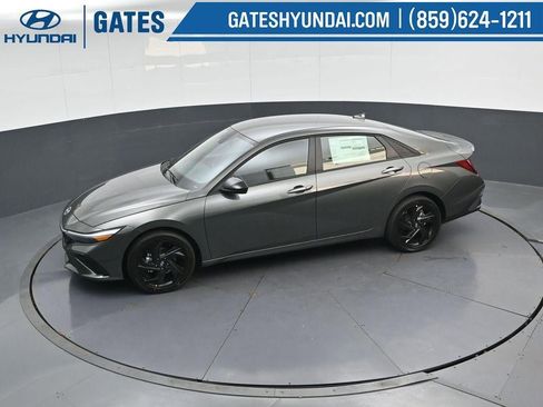 New 2026 Hyundai Elantra Sport FWD image 44