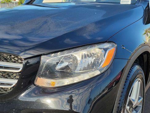 Used 2019 Mercedes-Benz GLC 300 image 10