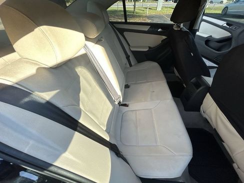 Used 2012 Volkswagen Jetta SE FWD image 20