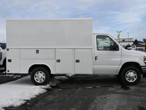 New 2025 Ford E-350 and Econoline 350 Super Duty w/ Power Equipment Group RWD image 4
