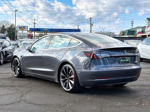 Used 2020 Tesla Model 3 Performance image 2