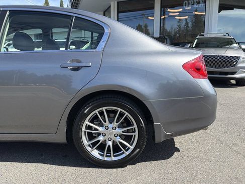 Used 2013 INFINITI G37 x Sedan w/ Premium Pkg AWD/4WD image 3