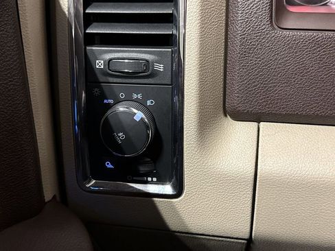 Used 2018 RAM 1500 Laramie w/ Convenience Group image 18