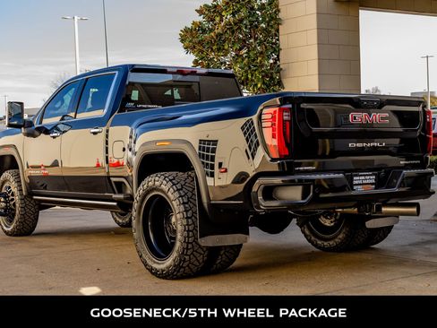 Used 2025 GMC Sierra 3500 Denali w/ Technology Package image 7