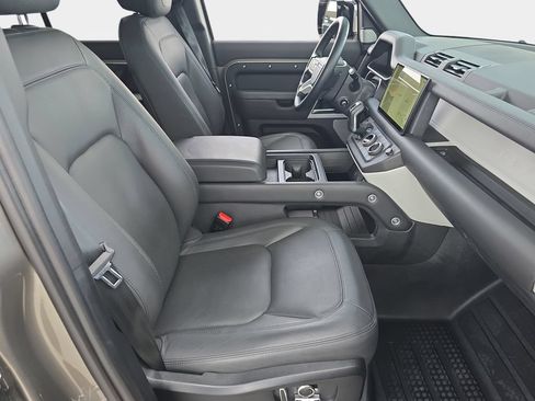 Certified 2024 Land Rover Defender 130 S AWD/4WD image 10