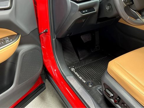 Used 2025 Lexus NX 350 350 Premium image 8