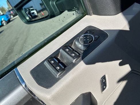 Used 2017 Ford F150 XLT w/ Equipment Group 302A Luxury image 20