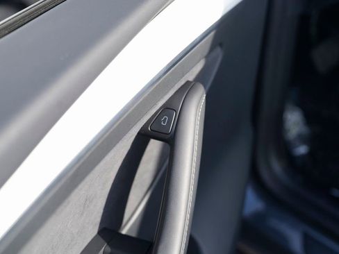 Used 2023 Tesla Model Y 2WD image 25