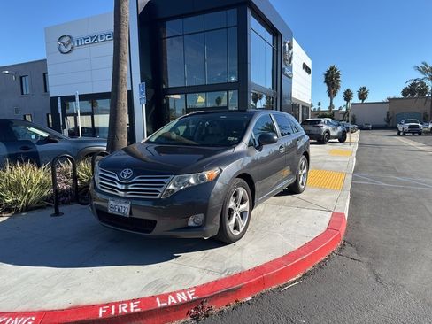 Used 2010 Toyota Venza AWD image 1