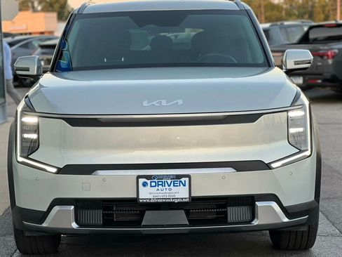 Used 2024 Kia EV9 Wind image 55